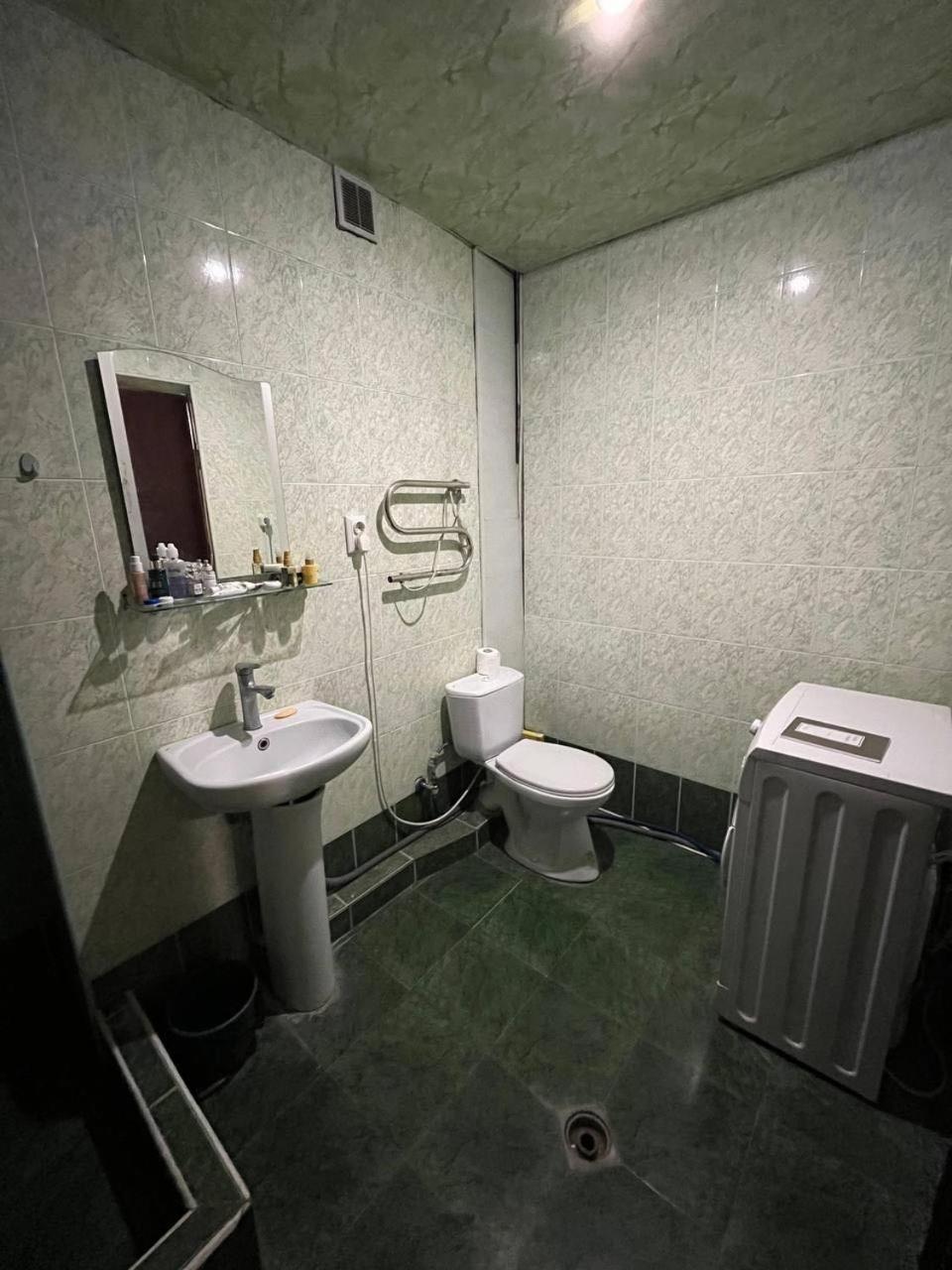Appartamento Good House Erevan Esterno foto