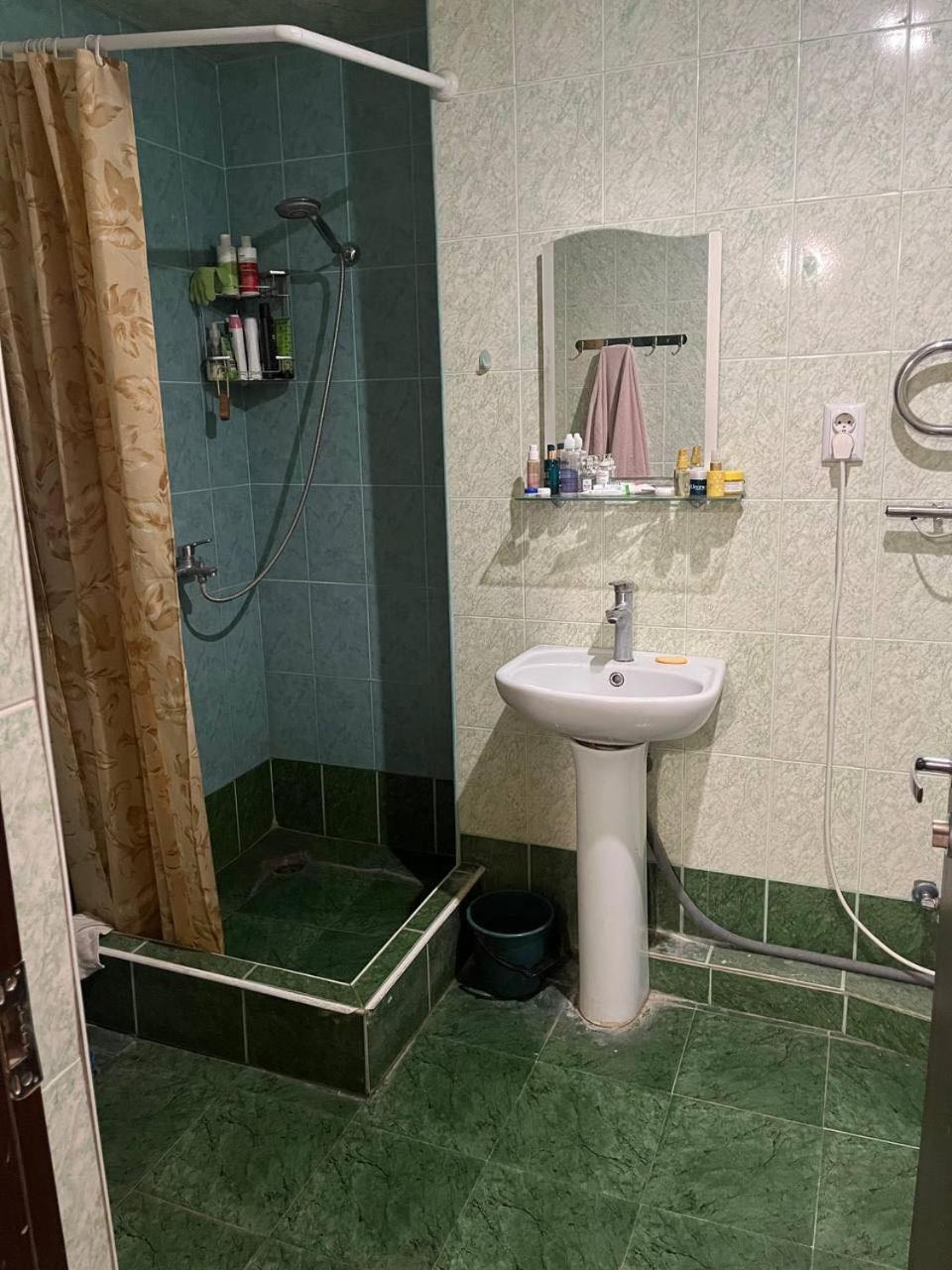 Appartamento Good House Erevan Esterno foto